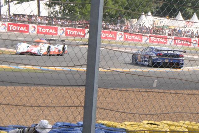 Tête à queue de la ferrari numéro 99 Tête à queue de la ferrari numéro 99